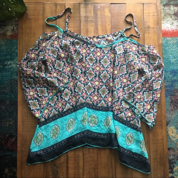 Cold Shoulder Peasant Top - Picture 1 of 5